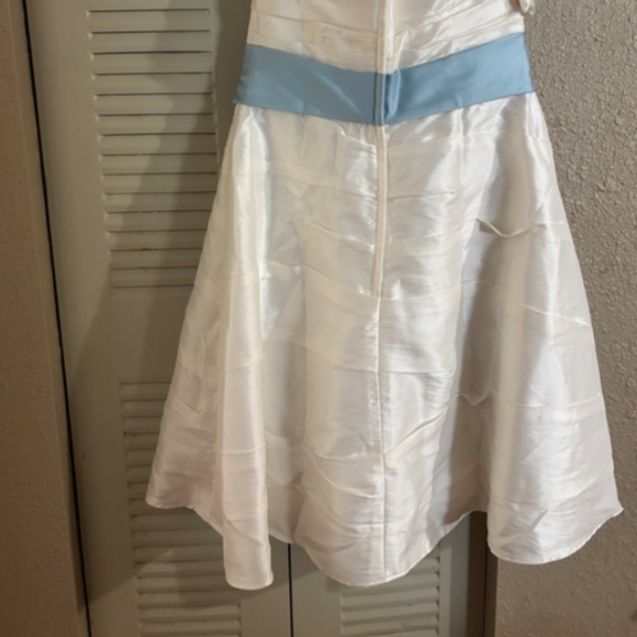 Alfred Angelo Diamond White Robin's Egg Blue Size 12 NWT Short Wedding Dress - Picture 5 of 7